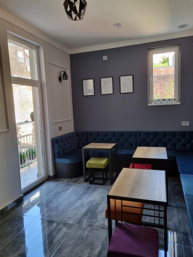 Up Hostel بلغراد المظهر الخارجي الصورة